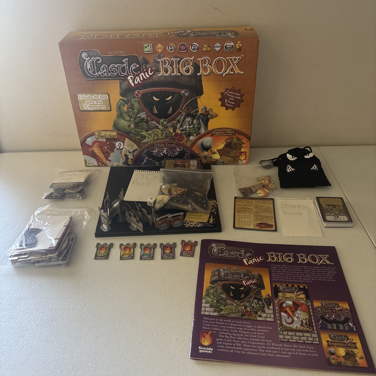 Castle Panic Big Box Game 2019 Includes Base Game And 3 Expansions Complete!!