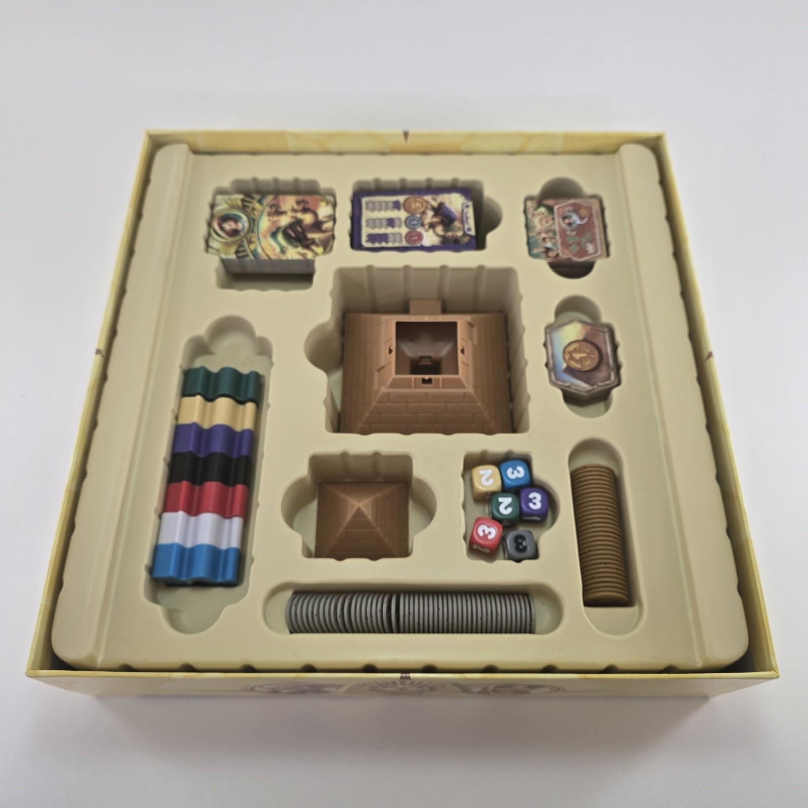 Camel up Board Game Second Edition Eggert Spiele Pop Up Palm Trees 99% Complete