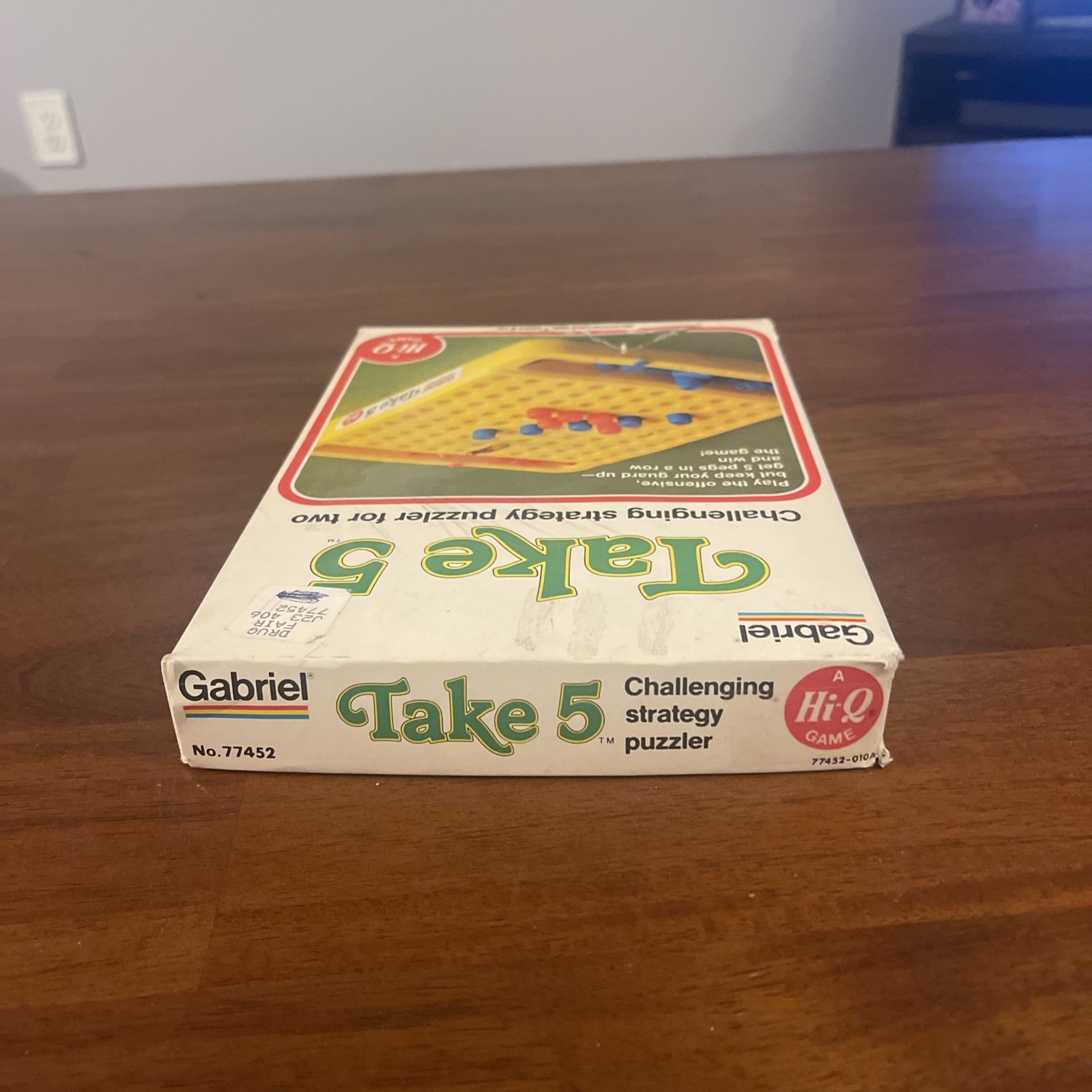 VINTAGE GABRIEL GILBERT INDUSTRIES TAKE 5 HI-Q PEG STRATEGY PUZZLE GAME 1977