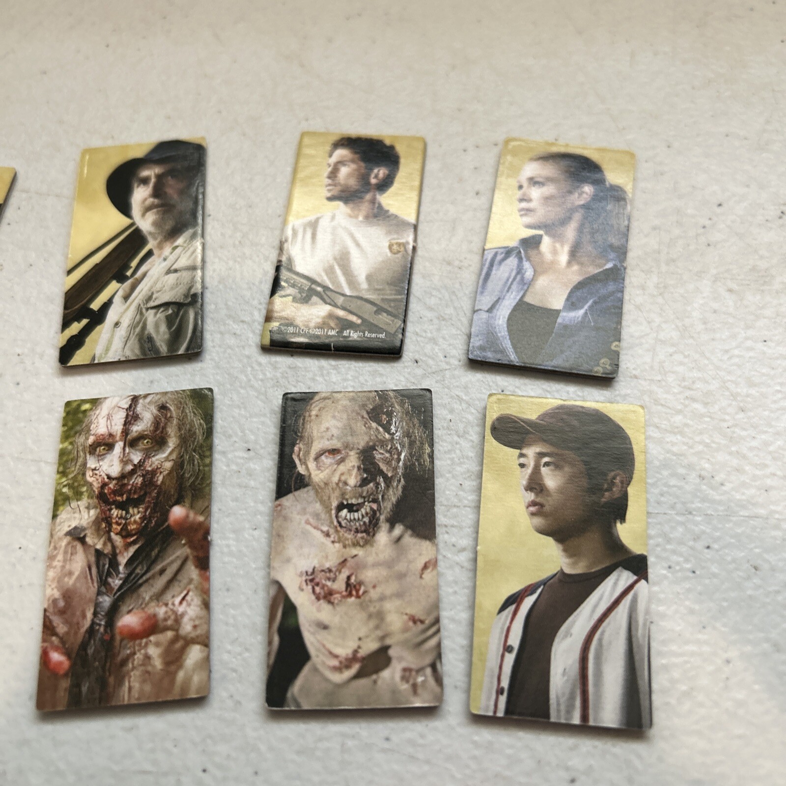 2011 The Walking Dead Board Game Replacement Lot Character Cards, Bases And Dice