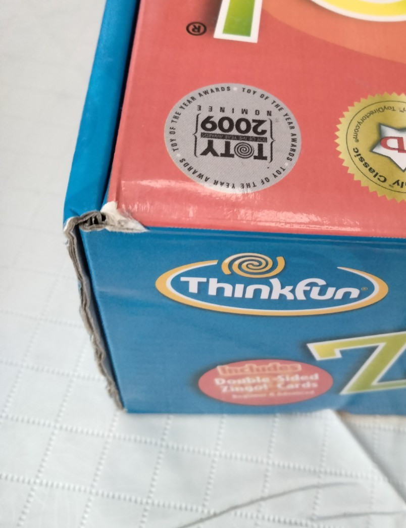 Zingo! Bingo with a Zing Thinkfun ages 4+ 2-6 plyrs ’09 complete box has damage