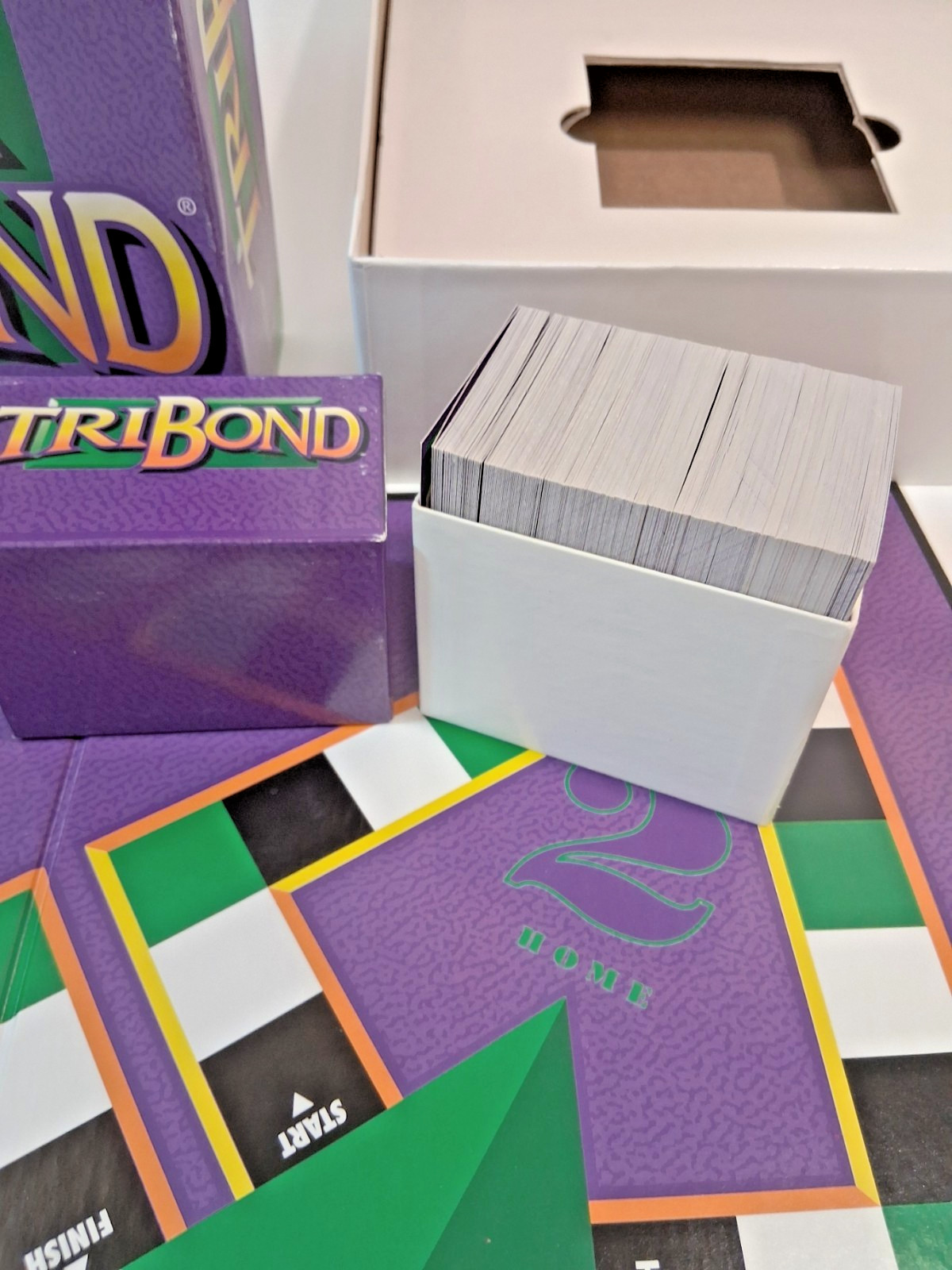 1992 TriBond Family Fun Board Game COMPLETE For Clever Minds VGT Ages 12 and up