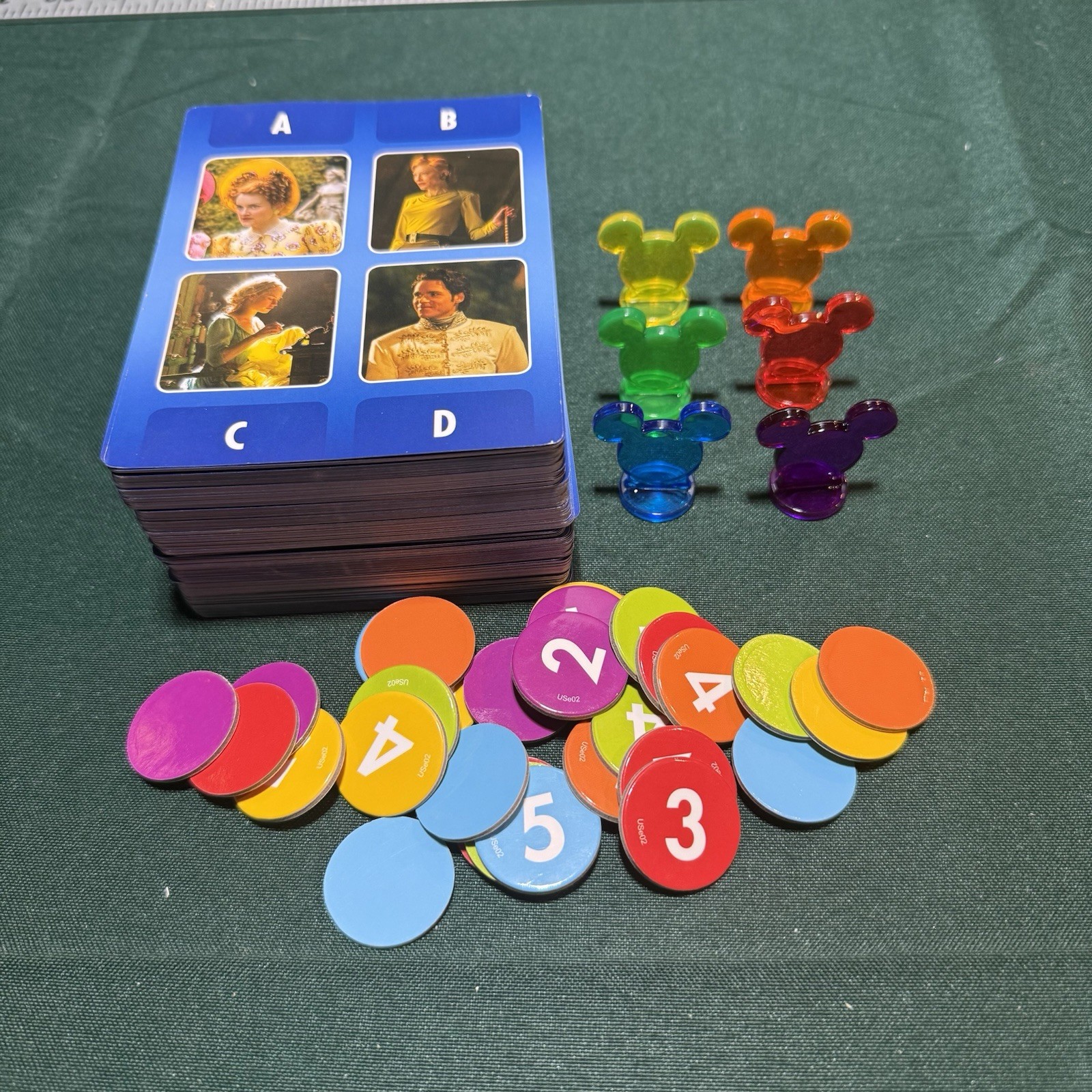Pictopia Disney Edition Board Game Ravensburger Family Trivia Complete