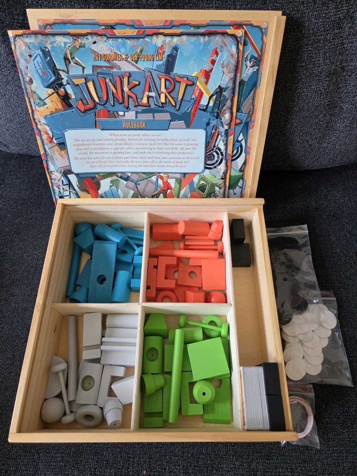 JUNK ART Wooden Box Edition 2017 Board Game Pretzel Games Complete VG+