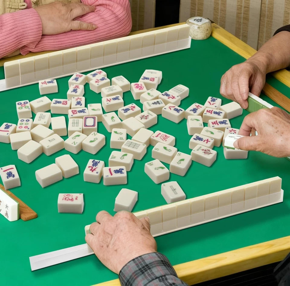 TUSAUW Mini American Mahjong Tile Set Include 166 0.8 Inch Mahjong Tiles 4 Di…