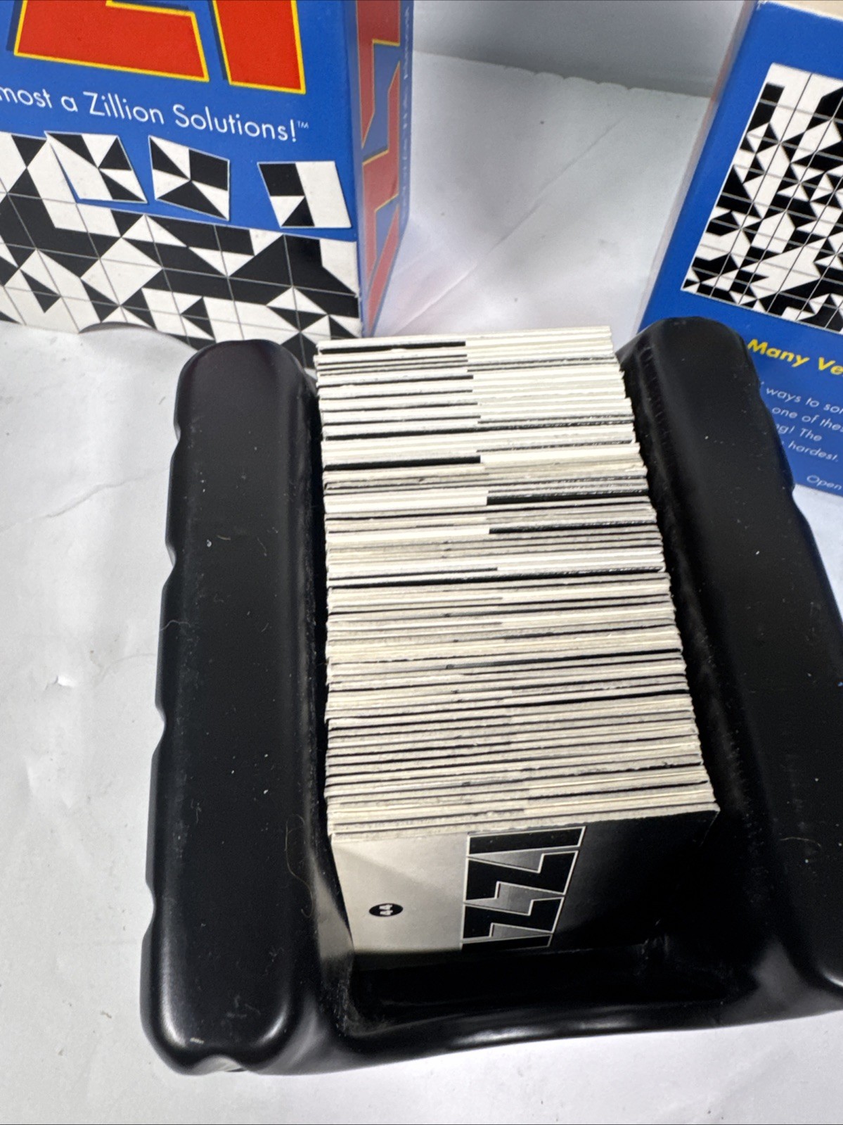 IZZI The Puzzle With A Zillion Solutions by Binary Arts 1992 COMPLETE All Pieces