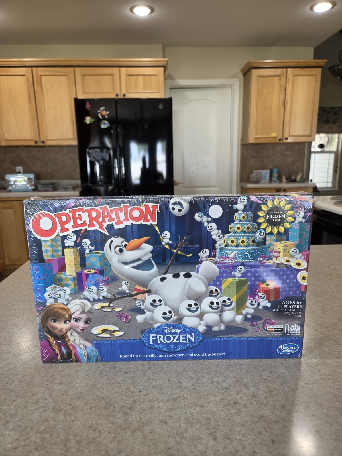 Operation Frozen Board Game 2014 B4504 New Factory Sealed Disney