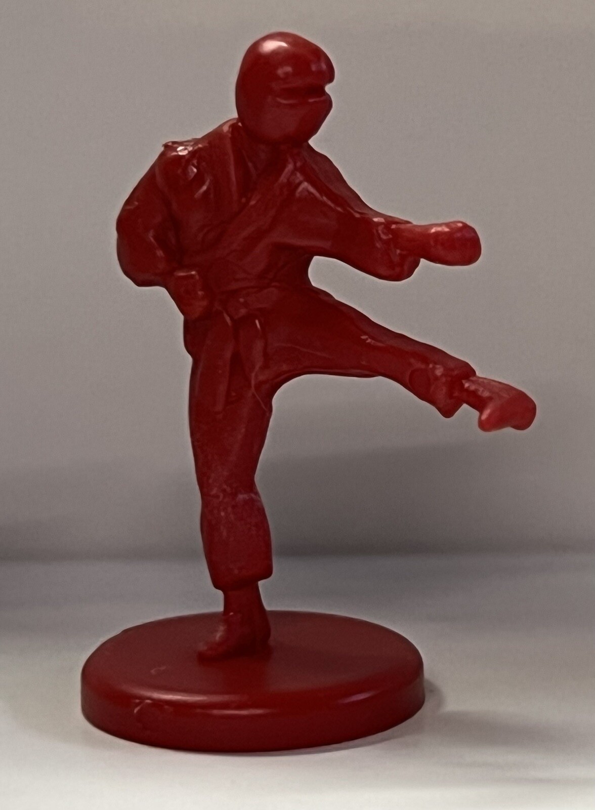 Vintage 1985 BRUCE LEE/ GREEN HORNET- 6 Set COLORED GAME PAWN PIECES UNIQUE RARE