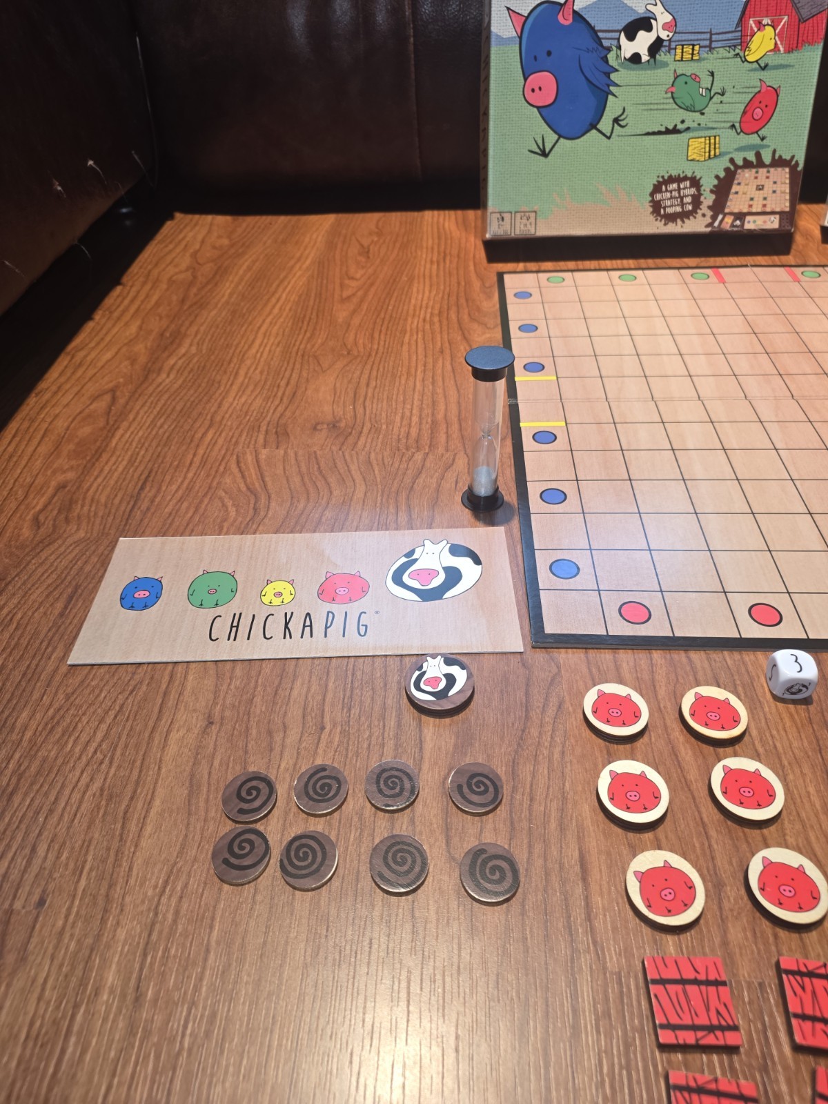 Chickapig Strategic Farm Family Board Game 100% Complete Clean