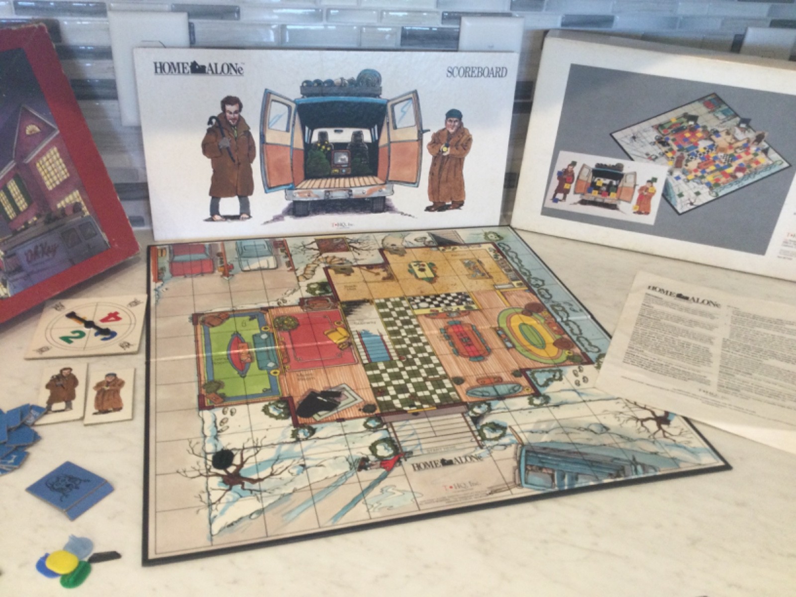 VINTAGE HOME ALONE BOARD GAME 1991 COMPLETE
