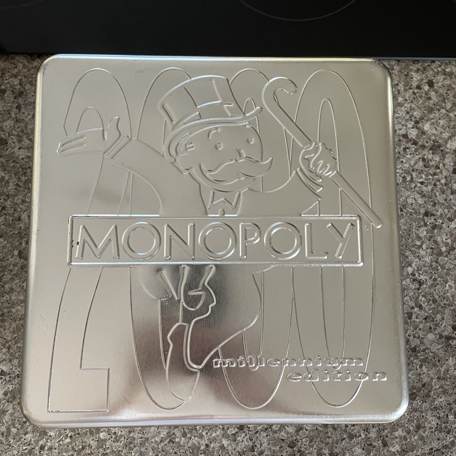 Parker Brothers Monopoly 2000 Millennium Edition