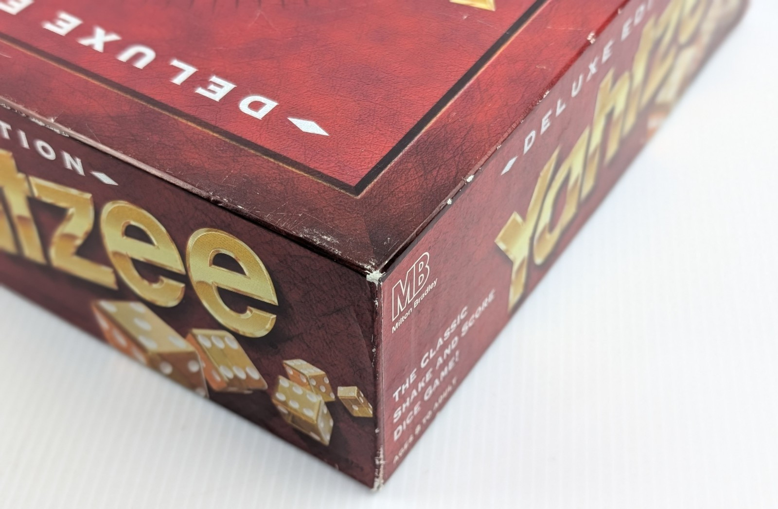 Vintage 1997 Yahtzee Deluxe Edition Gold Die 100% COMPLETE