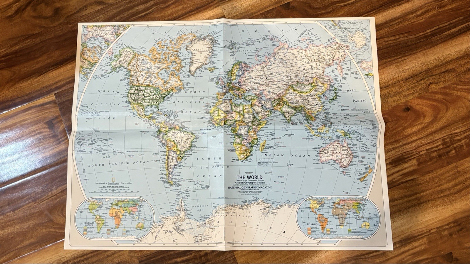 National Geographic Global Pursuit Geography Board Game Complete 1987 USA