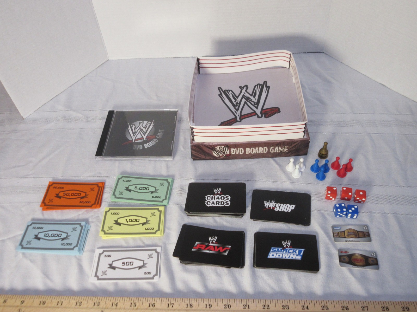 Rare 2005 World Wrestling Entertainment WWE Smack Down VS Raw DVD Board Game