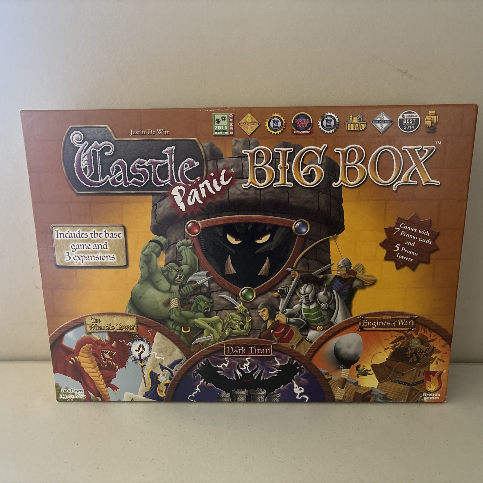 Castle Panic Big Box Game 2019 Includes Base Game And 3 Expansions Complete!!