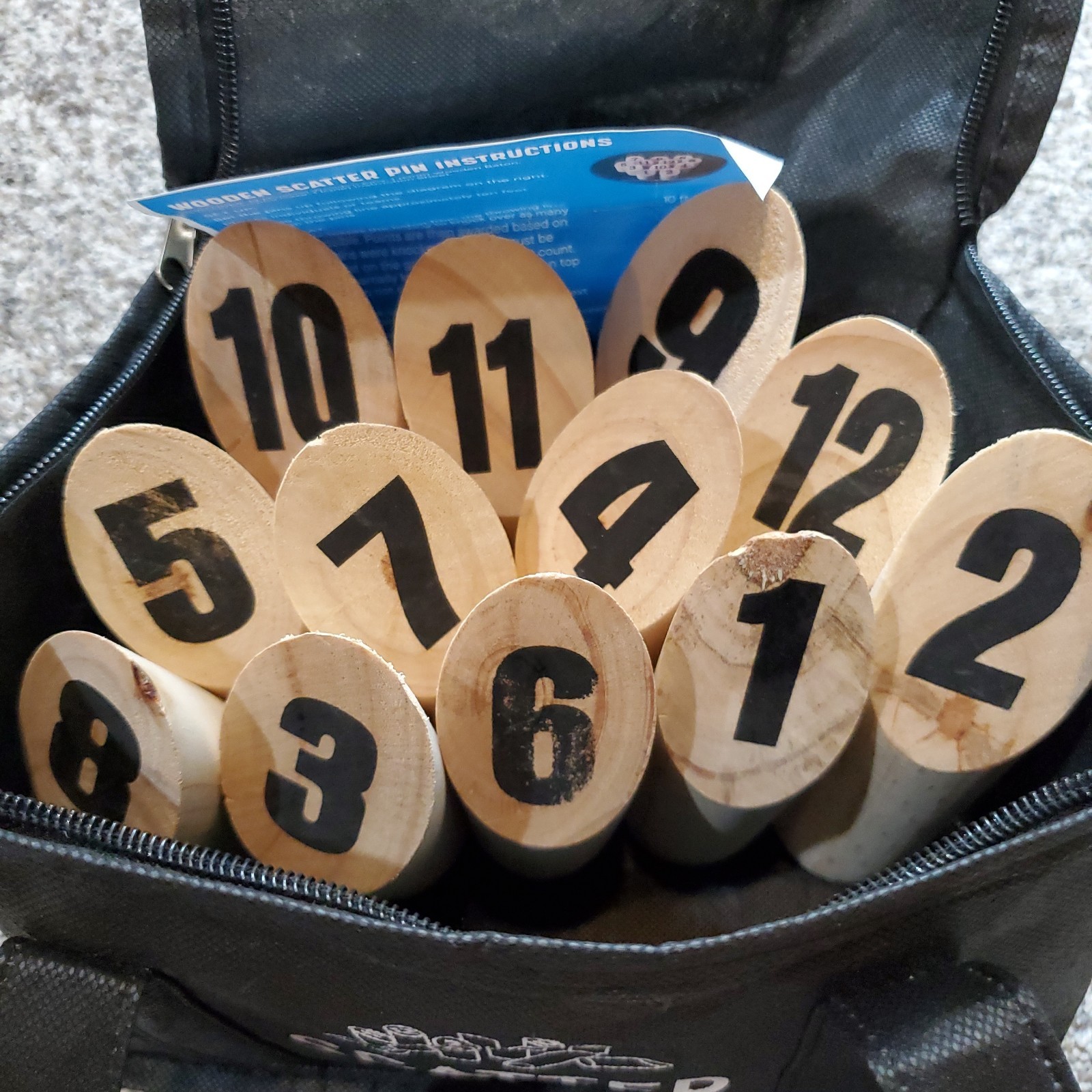 Wooden Molkky Scatter Pin Game Outdoor Throwing Numbered Pins Carrying Bag