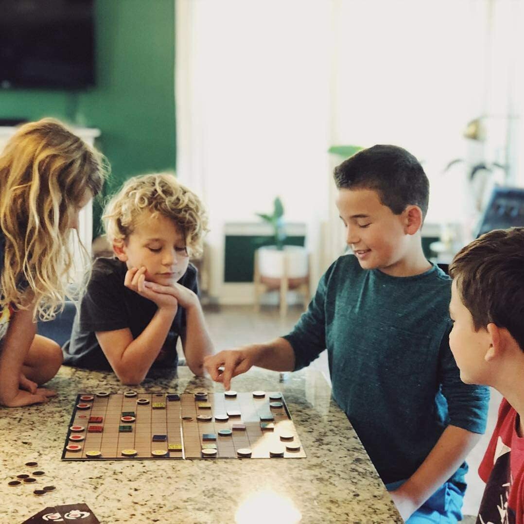 Buffalo Games – Chickapig – Ages 8+