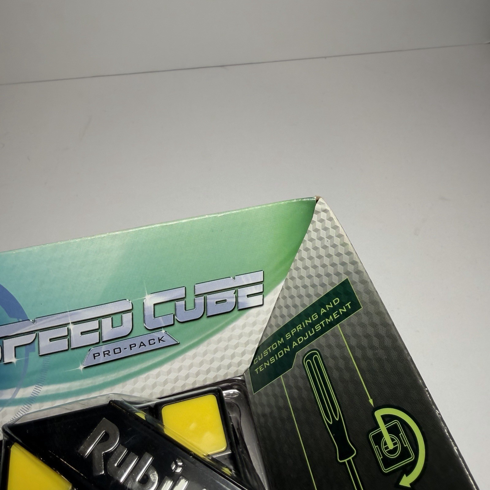Rubik’s Speed Cube Pro Pack Kit Winning Moves Games New In Damaged Box Cubing