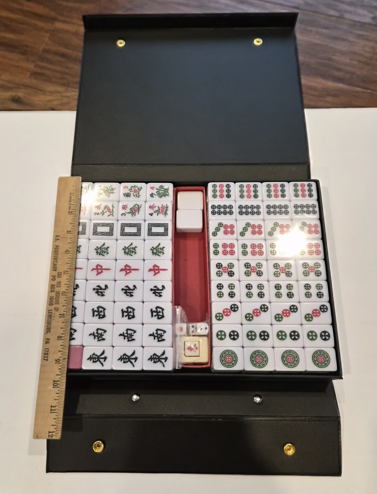 Yellow Mountain Imports Professional Chinese Mahjong Game Set New Sealed w/Case