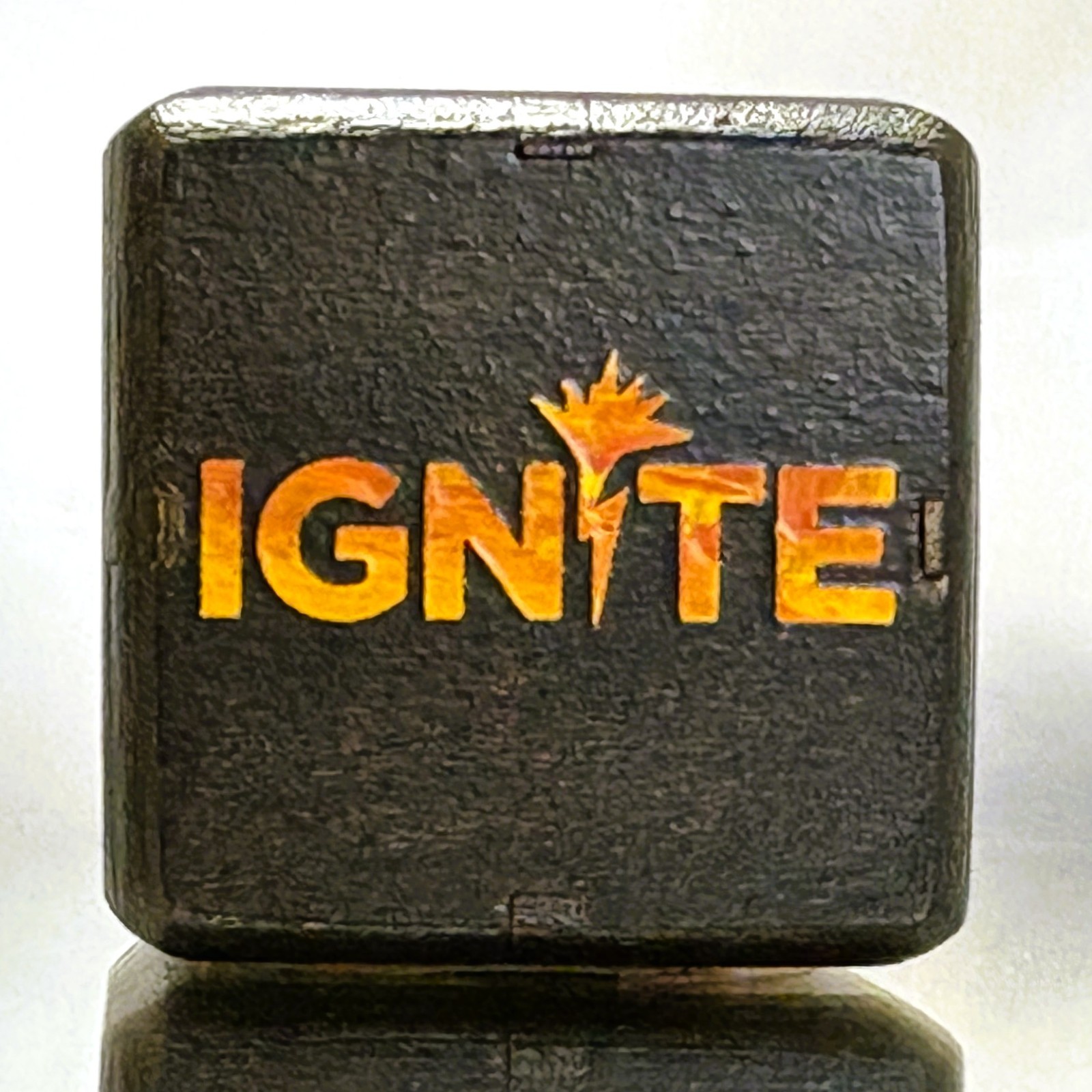 IGNITE – Spark Strategic Fire – Backgammon Doubling Cube 36mm