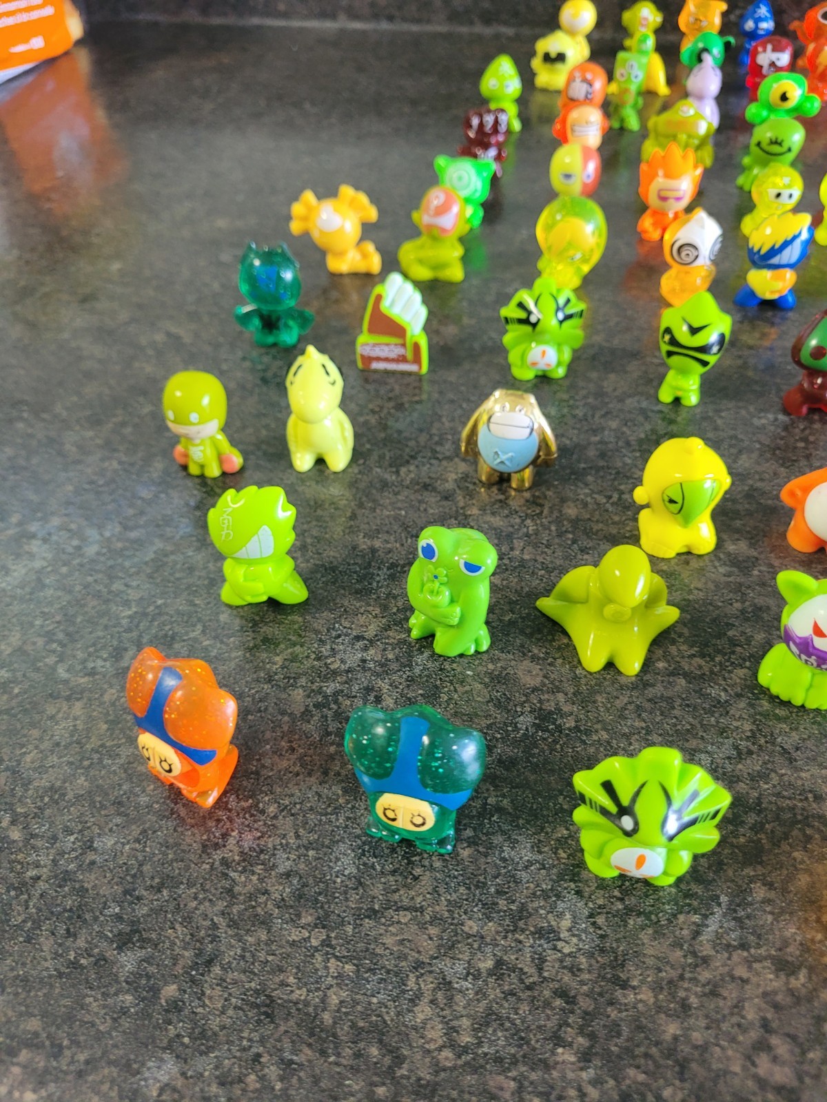 Gogo’s Crazy Bones Mixed Series Lot (133)