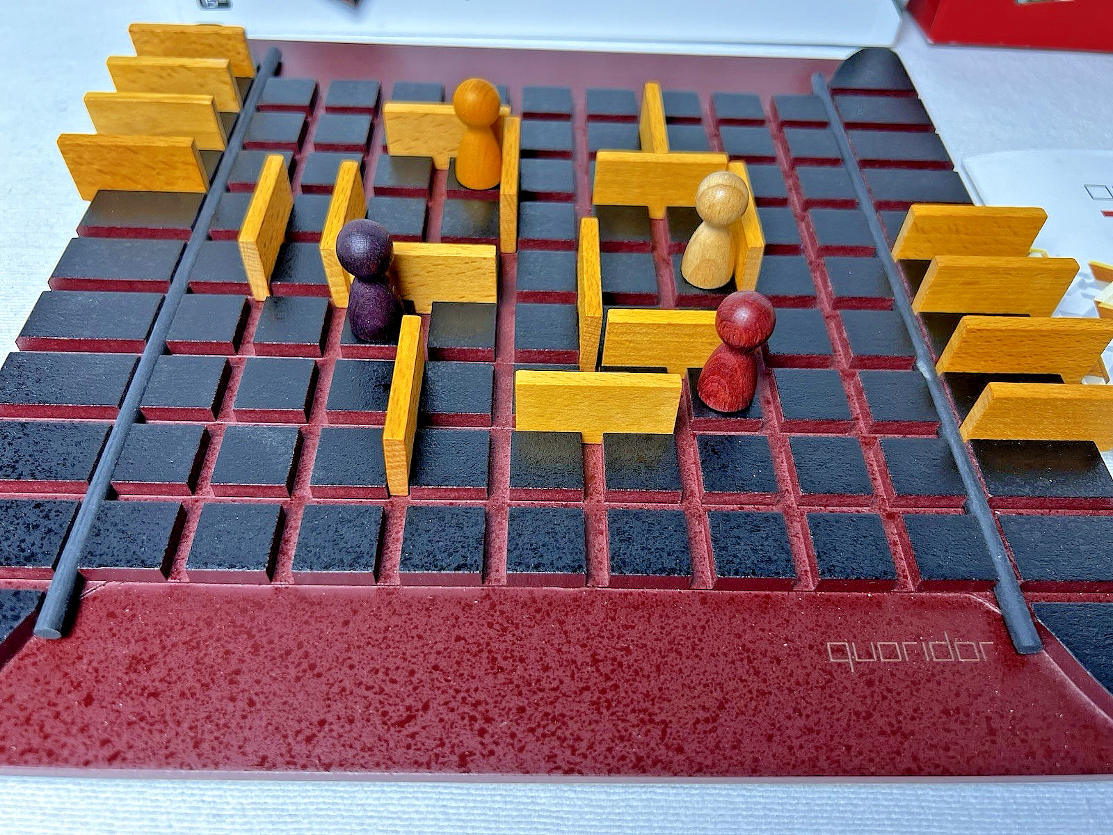 QUORIDOR: Abstract Maze Building & Maneuver Wood Board Game, Gigamic, COMPLETE