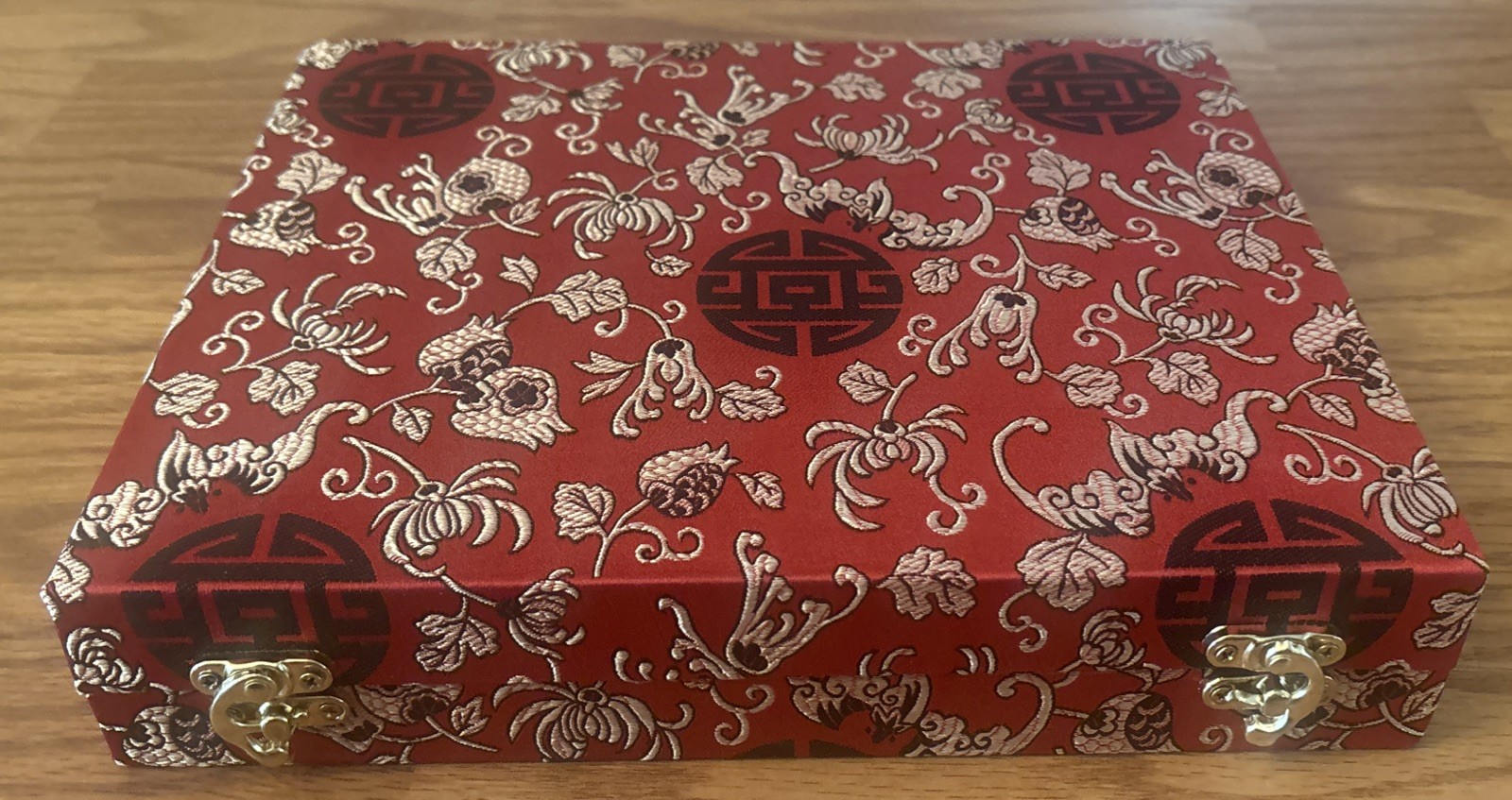 Traditional Chinese Mahjong Game Set w/ 144 Engraved +2 Spare Tiles, Dice & Case