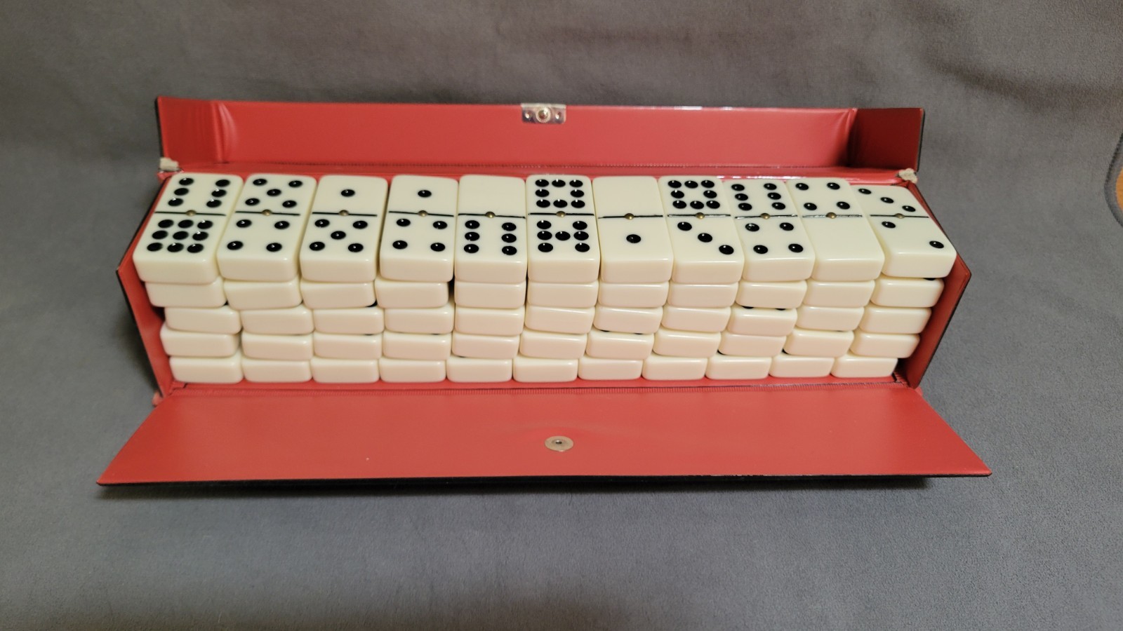 Double Nine Dominoes Ivory Color Tiles Slim Travel Case