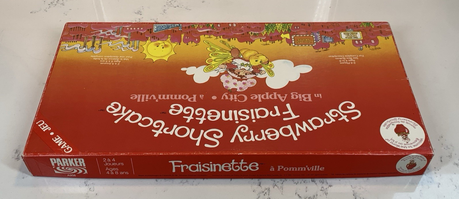 Vintage 1981 Strawberry Shortcake In Big Apple City Complete Excellent Shape!