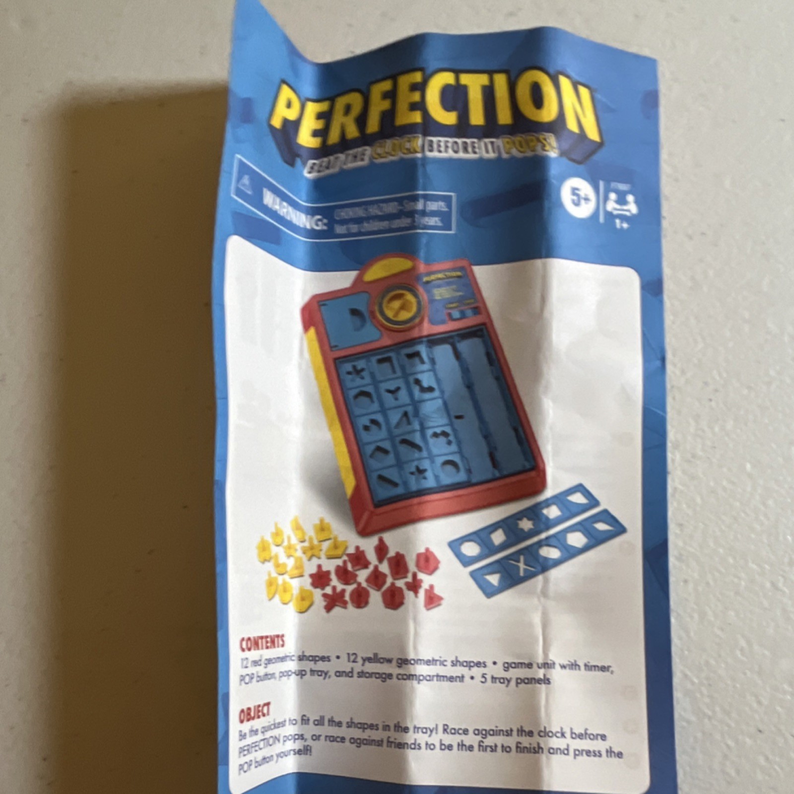 Hasbro Perfection Skill & Action Game Timer Pop-Up Tray Ages 5-7 1 Player