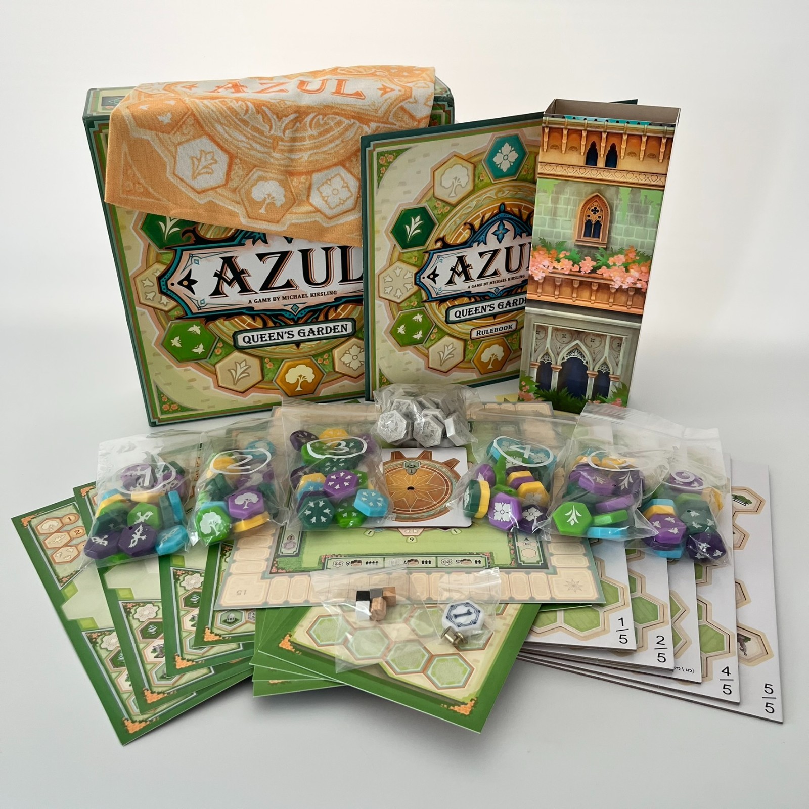 Azul: Queen’s Garden Board Game Next Move / Plan B Games Complete