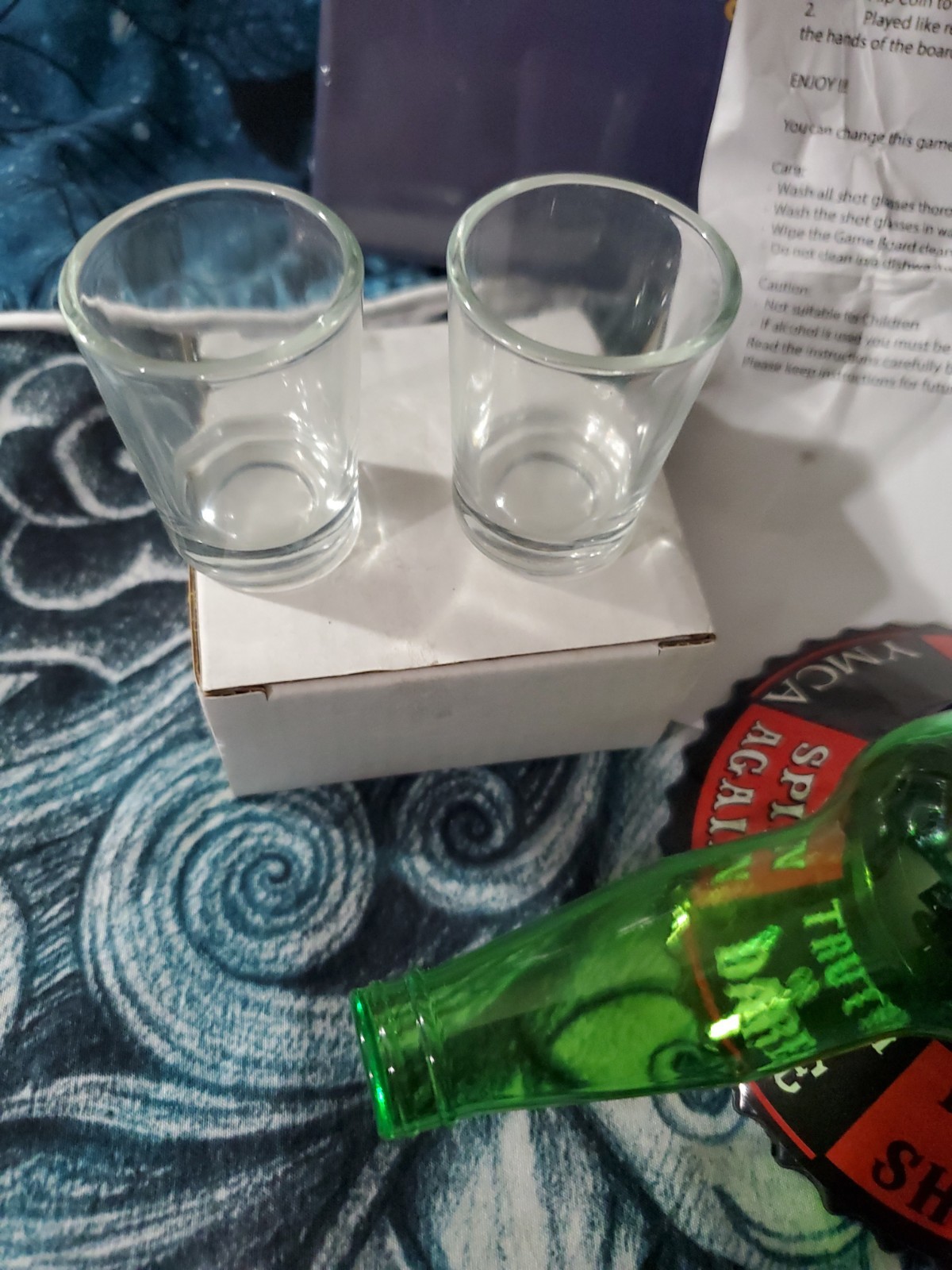 DONT GET DRUNK. THE ULTIMATE PARTY GAME NEW SEALED + Spin The Bottle Game.