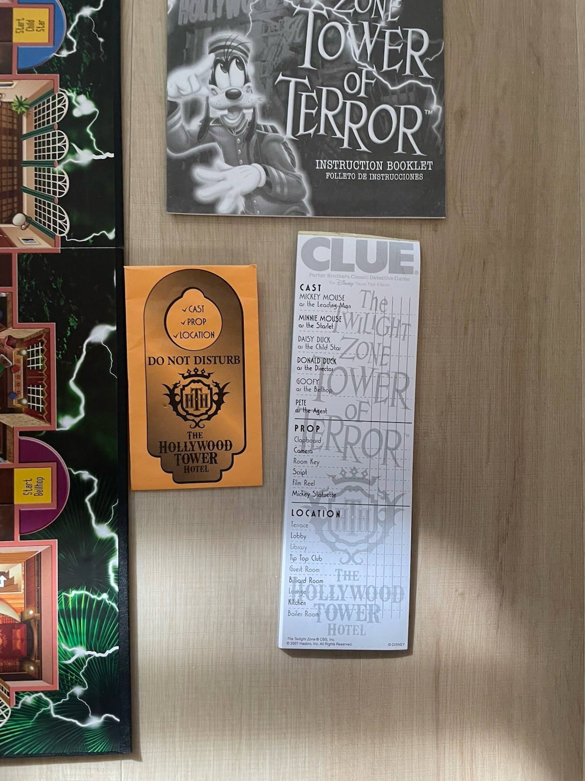 2007 Clue Twilight Zone Tower Of Terror Disney Parks Exclusive Tin Game Complete