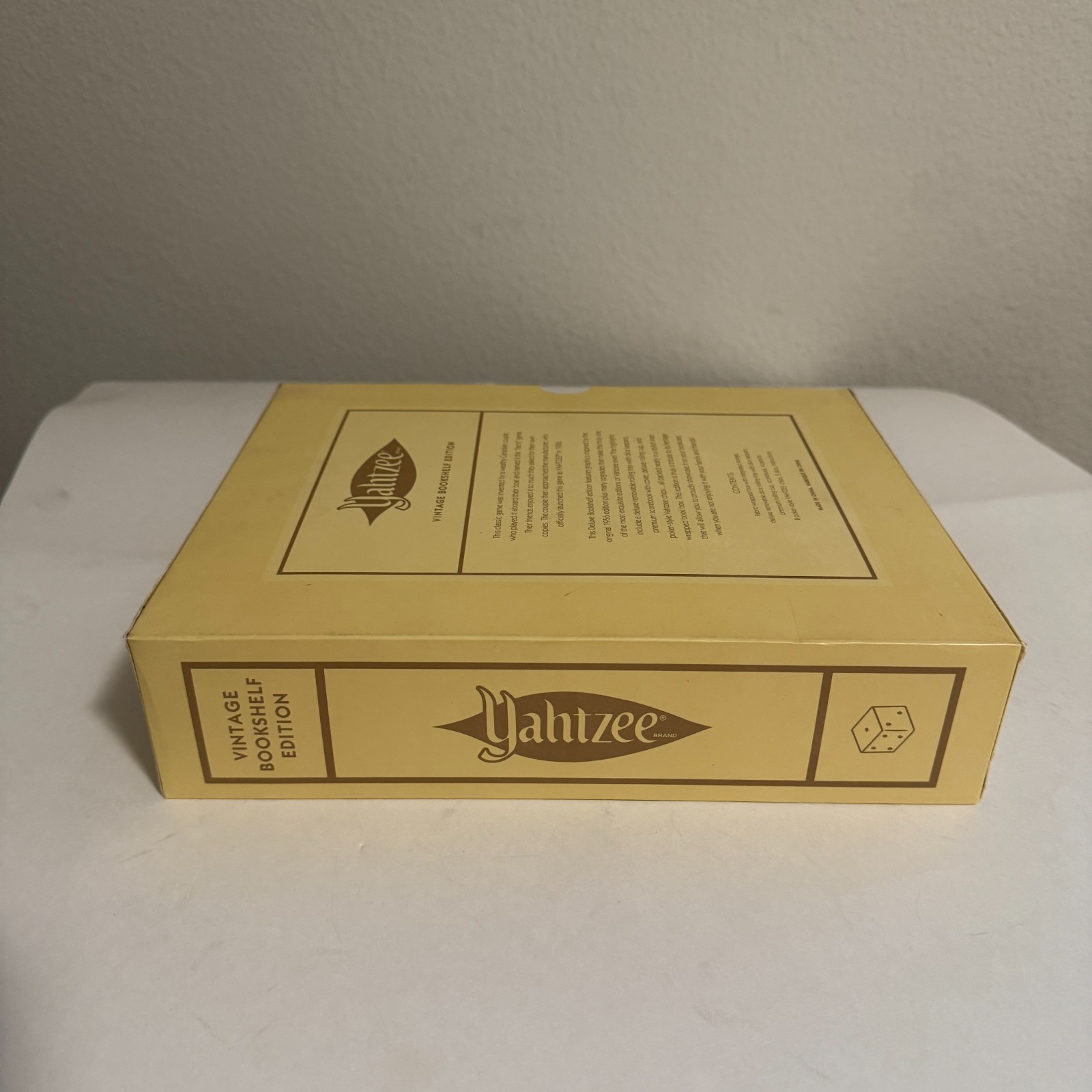 YAHTZEE Vintage Bookshelf Edition WS Game Company Deluxe Board Dice Game 2017