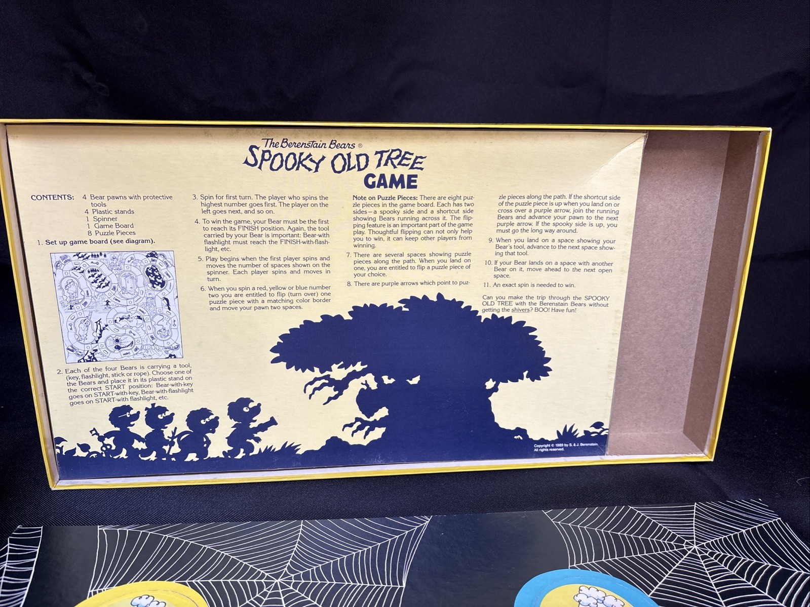 The Berenstain Bears: Spooky Old Tree Board Game 1989 COMPLETE
