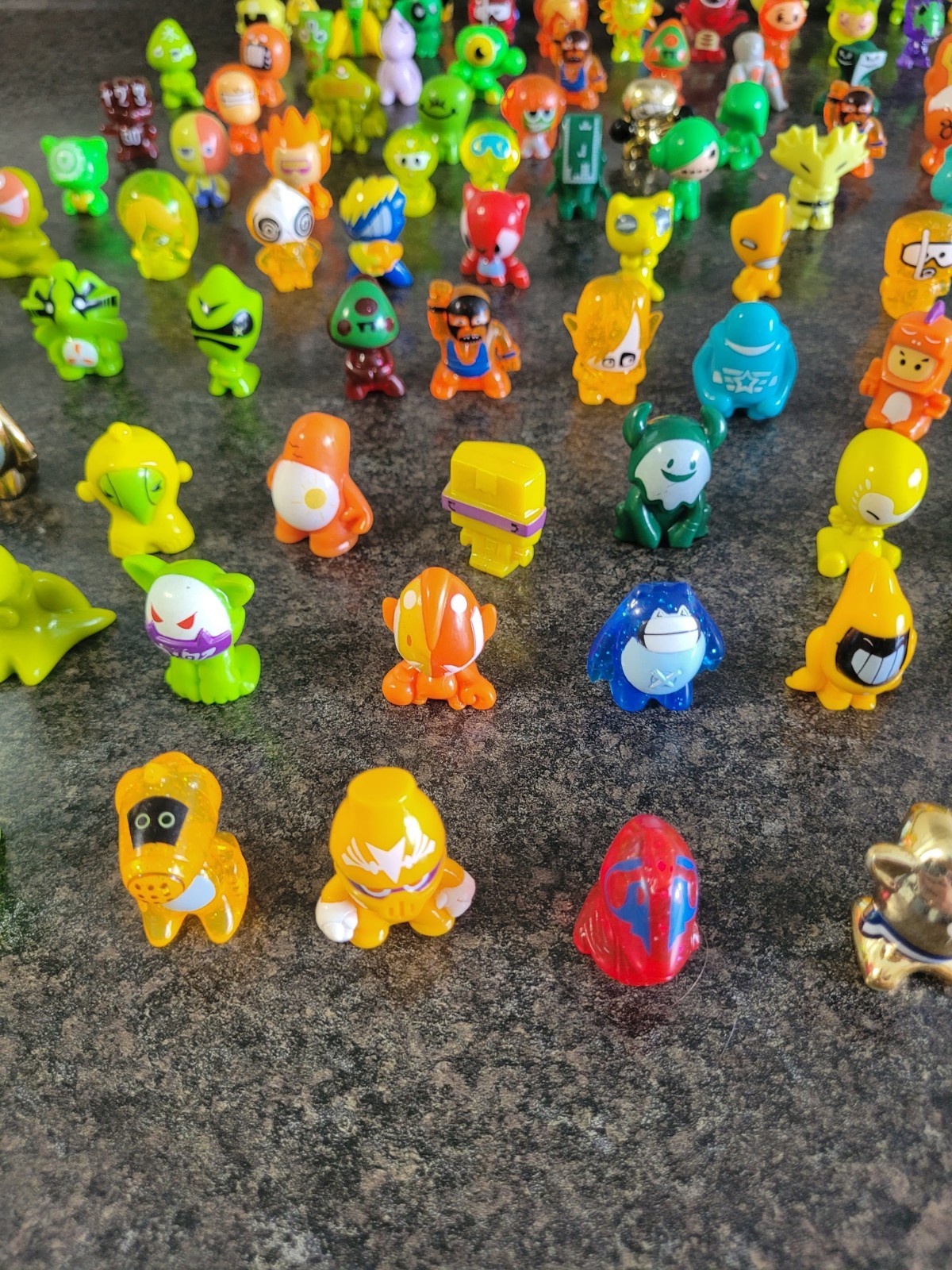 Gogo’s Crazy Bones Mixed Series Lot (133)