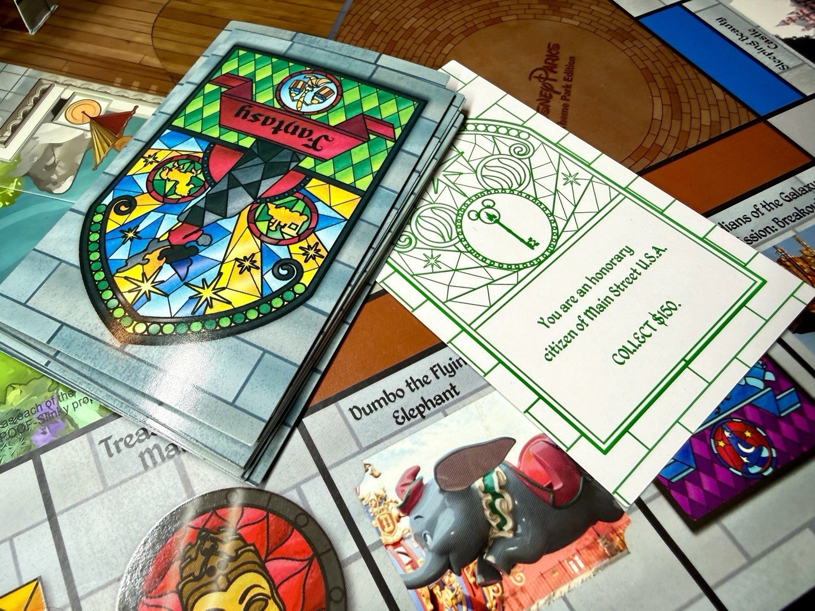 Disney Parks Theme Park Edition Monopoly Board Game Pop-Up Castle 2020 COMPLETE