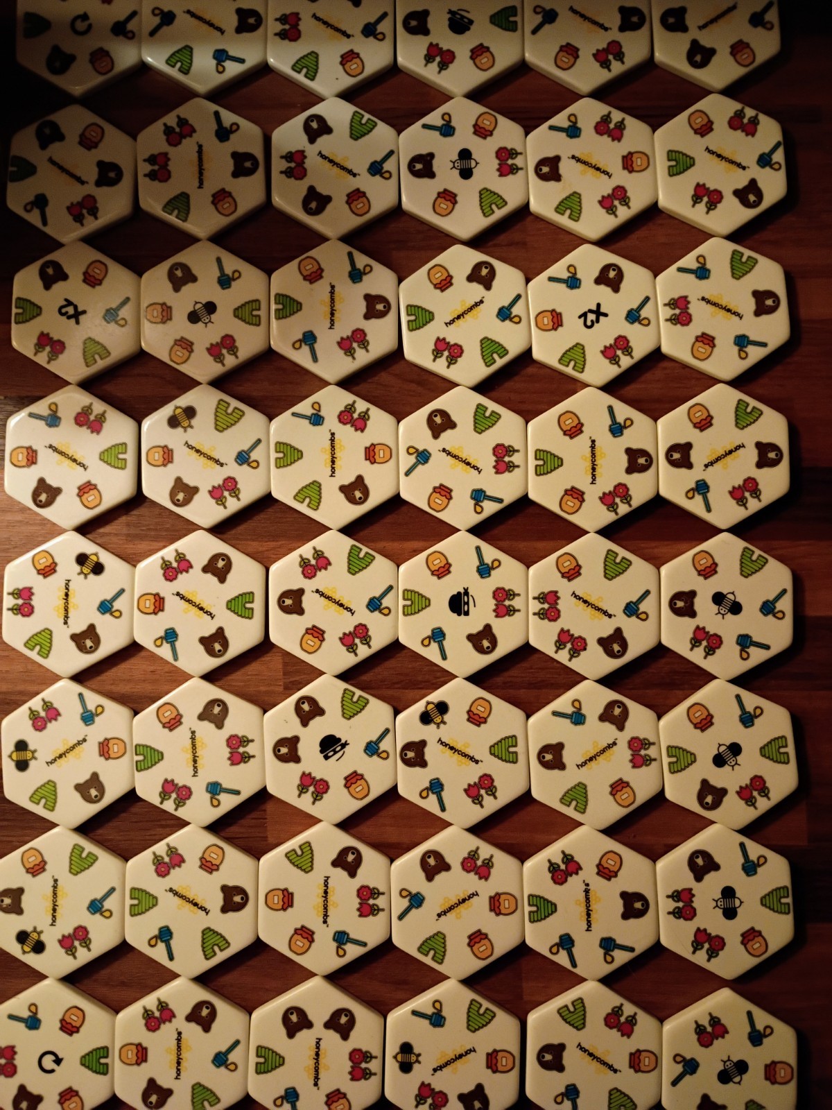 Honeycombs Tile Matching Game – Go Games – Honeycomb Tiles w/ Colorful Pictures