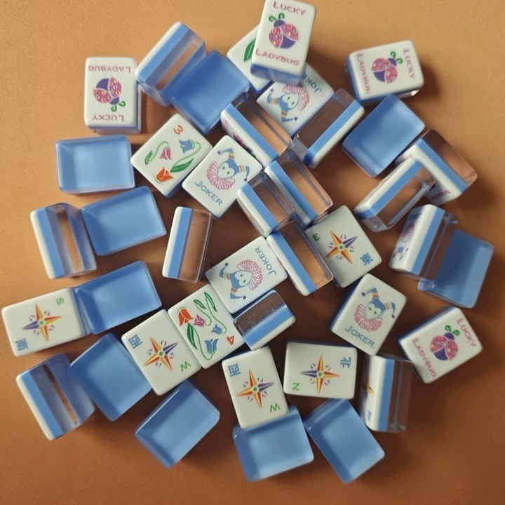 Premium American Mahjong Set 160pcs – Lucky Blue Ladybug Majestic Set