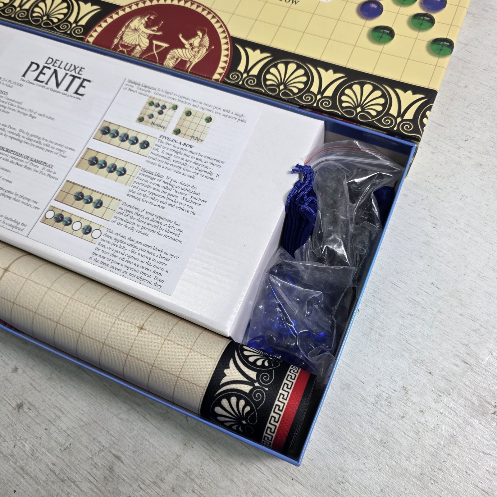 Deluxe Pente Strategy Game for 2 to 4 Players with Roll Up Board and Stones NOB