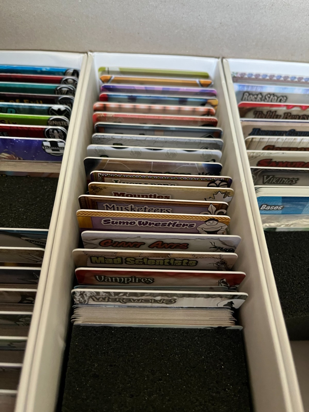 Smash Up: The Bigger Geekier Box + Marvel + 13 Expansions + Penguins + Sheep