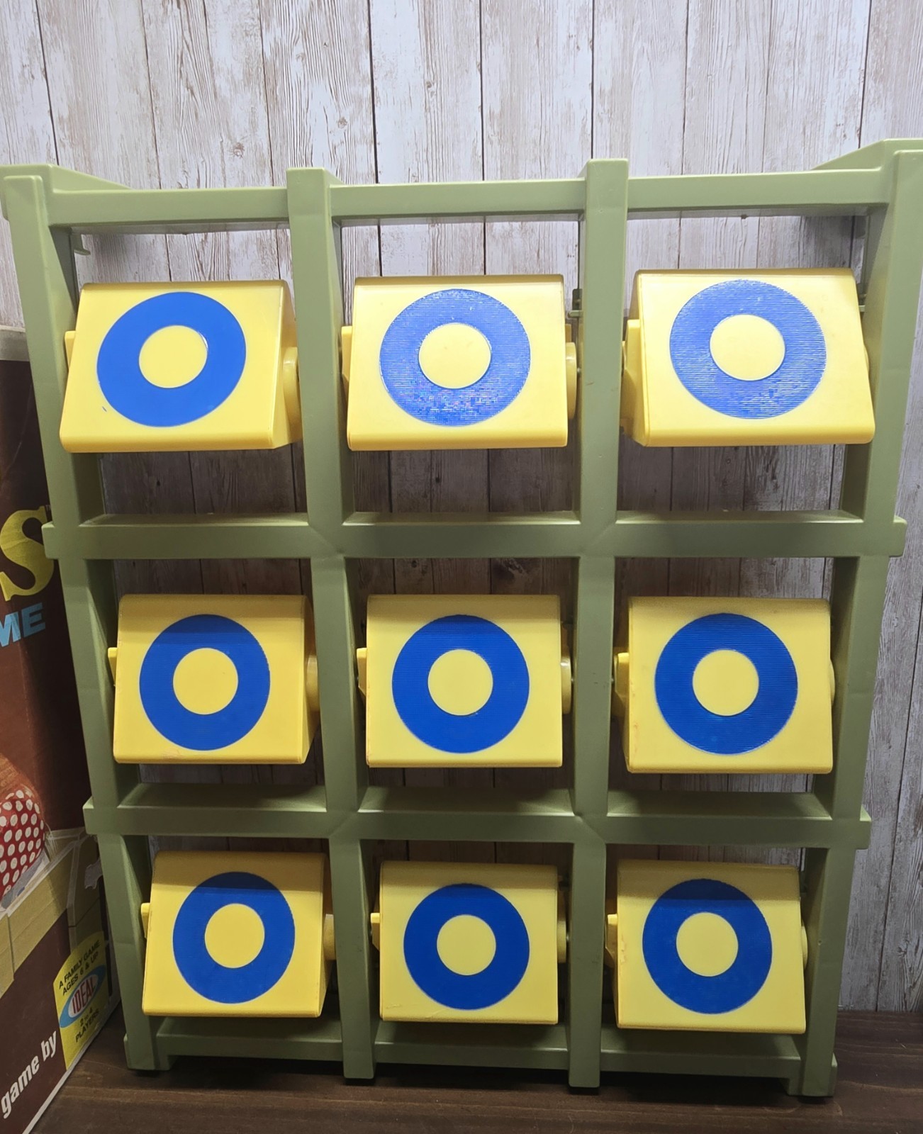 Vintage 1969 Ideal TOSS ACROSS Game Original Box. NO Bean Bags