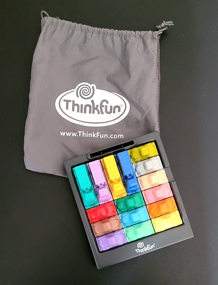 RUSH HOUR Traffic Jam Game Thinkfun Logic Thinking Fun Puzzle Travel Game