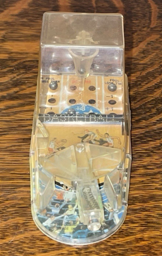 5-1/4″ VINTAGE PINBALL DORHAM BASKETBALL GAME WITH METAL BALLS~1975~HONG KONG