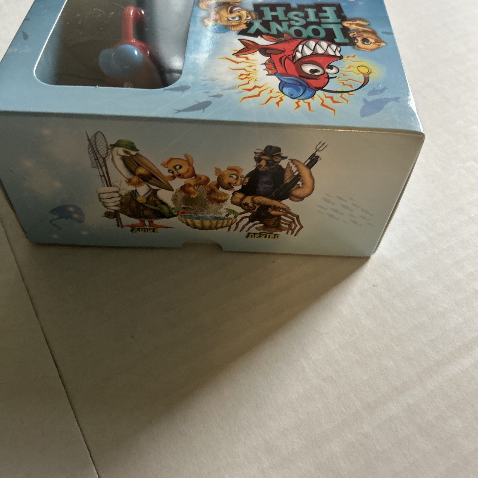 Loony Fish Save Locomoko Kingdom Electrifying Card Game With Figurine Ages 6+