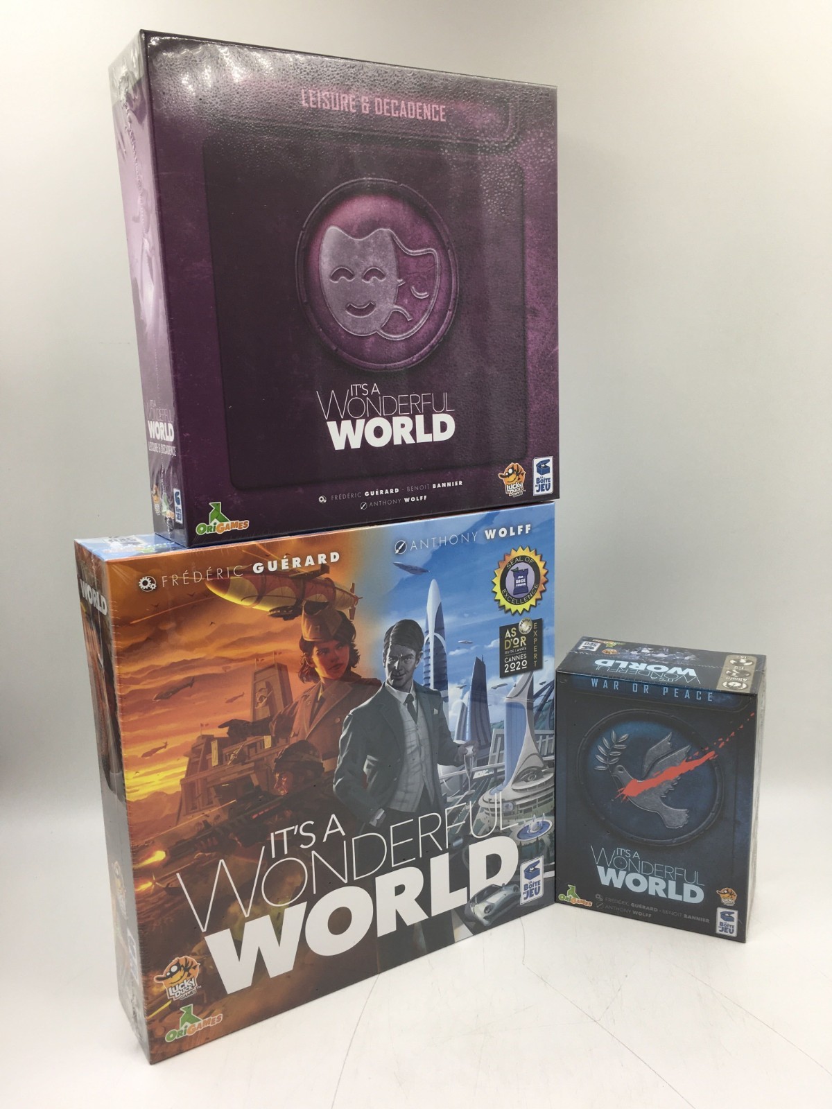 It’s A Wonderful World Board Game Bundle