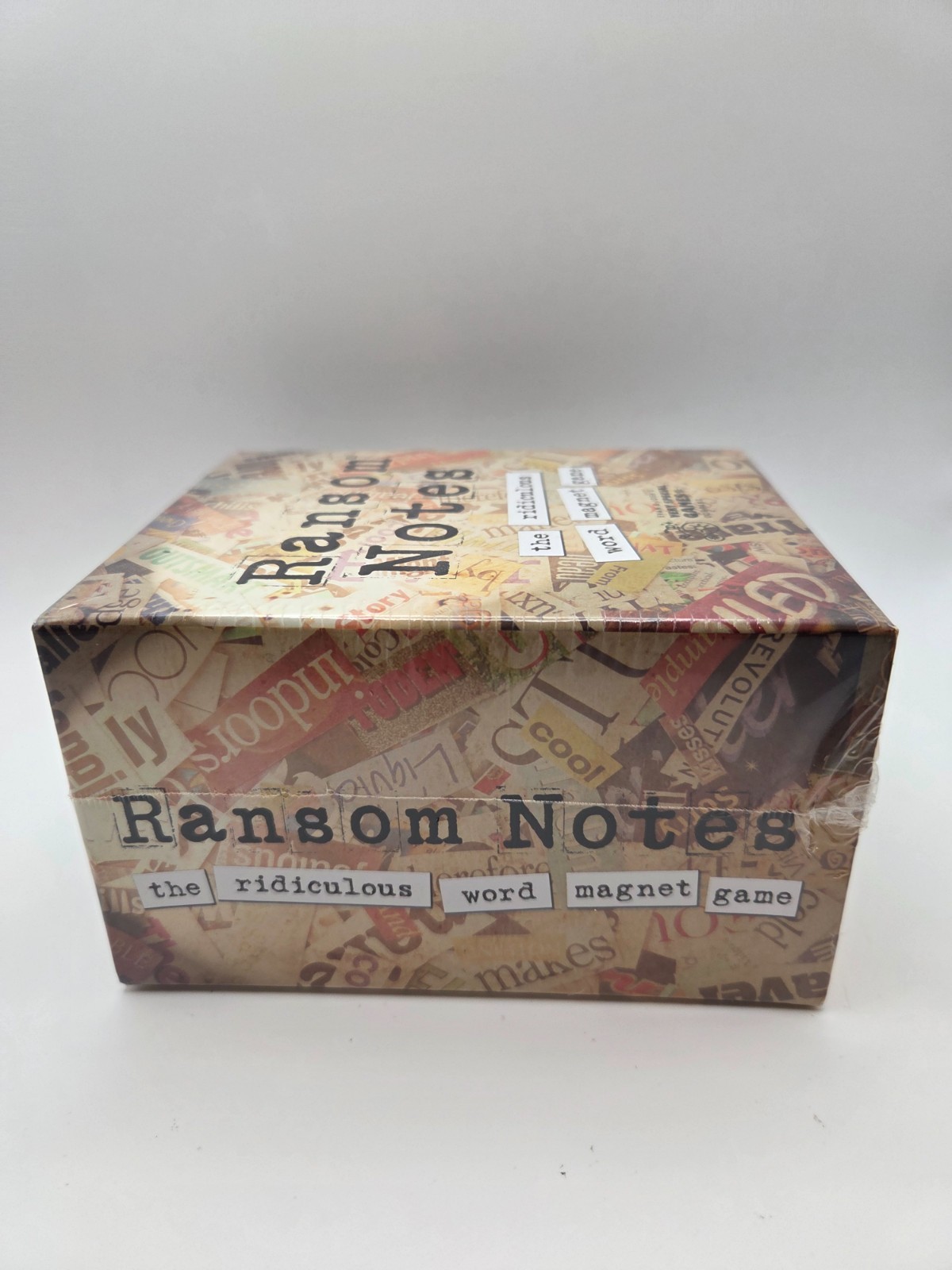 Ransom Notes – The Ridiculous Word Magnet Party Game – New Sealed – 2024 Edition