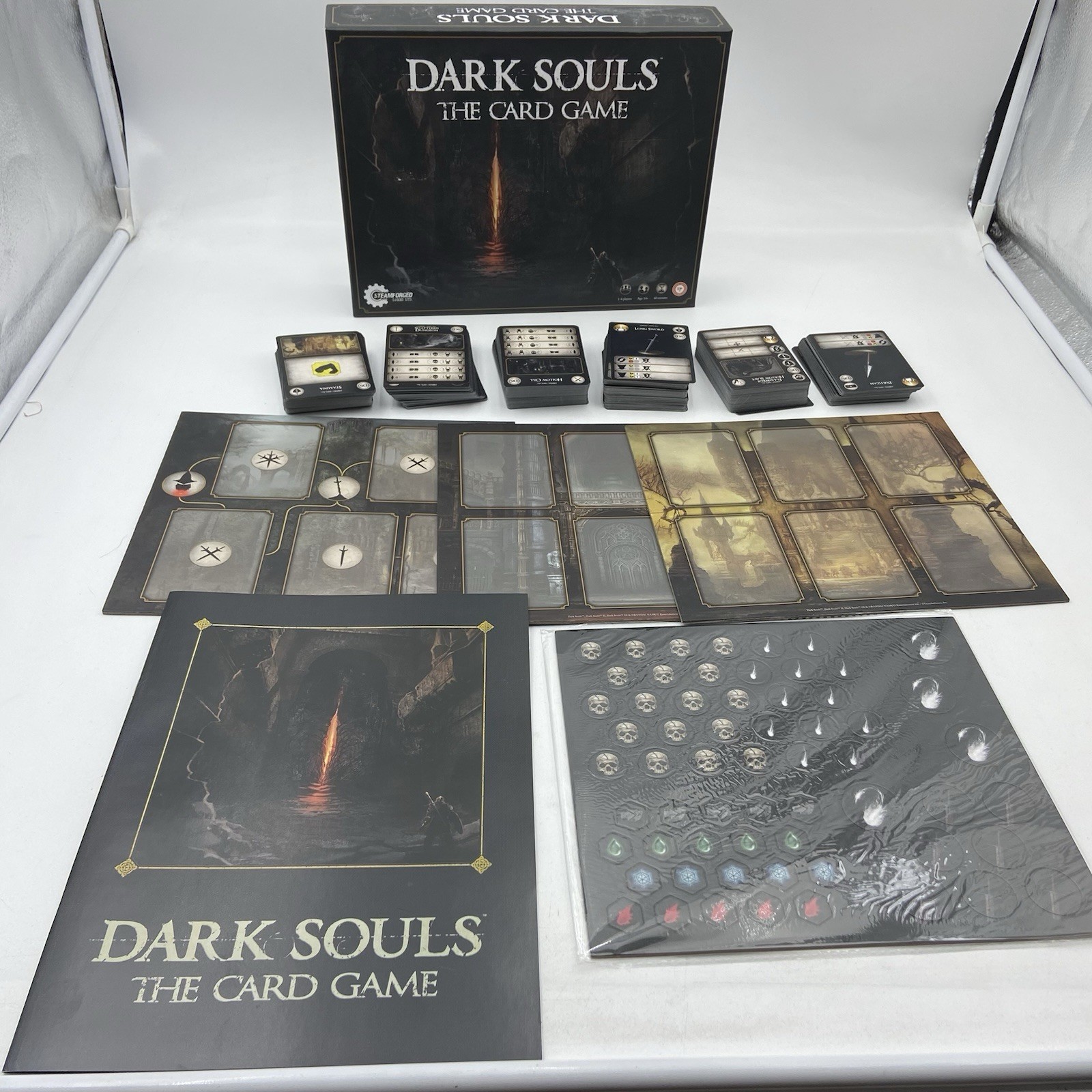 Steamforged Games – Dark Souls The Card Game Never Played, Items Sealed Inside