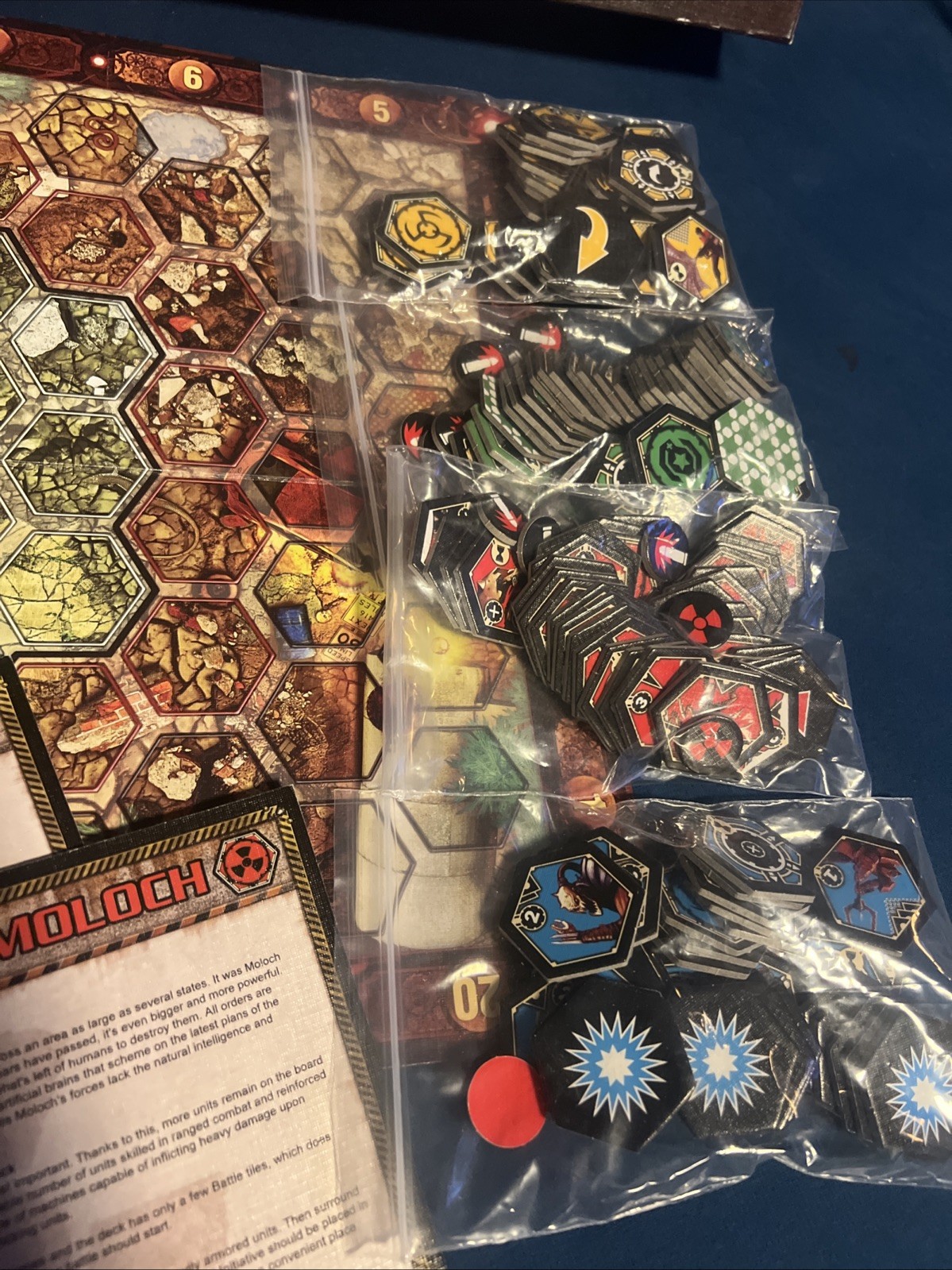 Z-Man Games | Neuroshima Hex! | Tactical Board Game For 2-4 Players | Complete