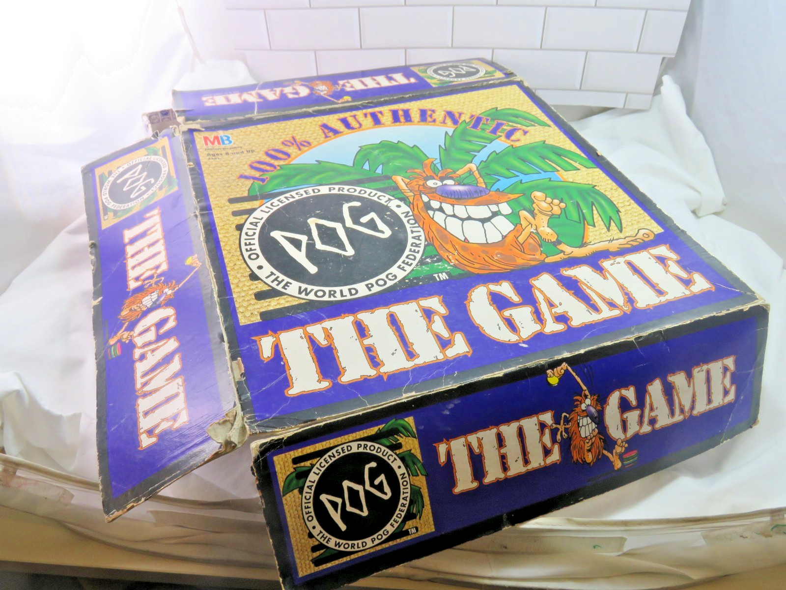 Vintage POG The Game 100% Authentic World POG Federation w/ Extra POGs Boxed